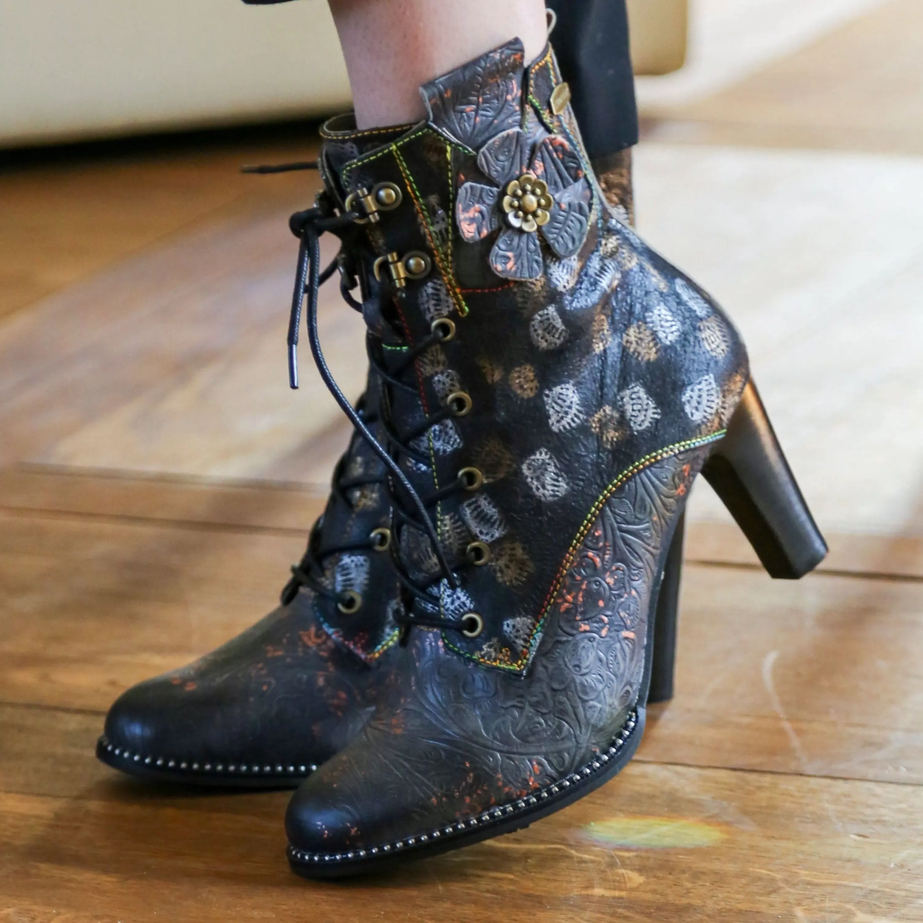 Discount Laura Vita Bottines - ALCBANEO 141 Noir