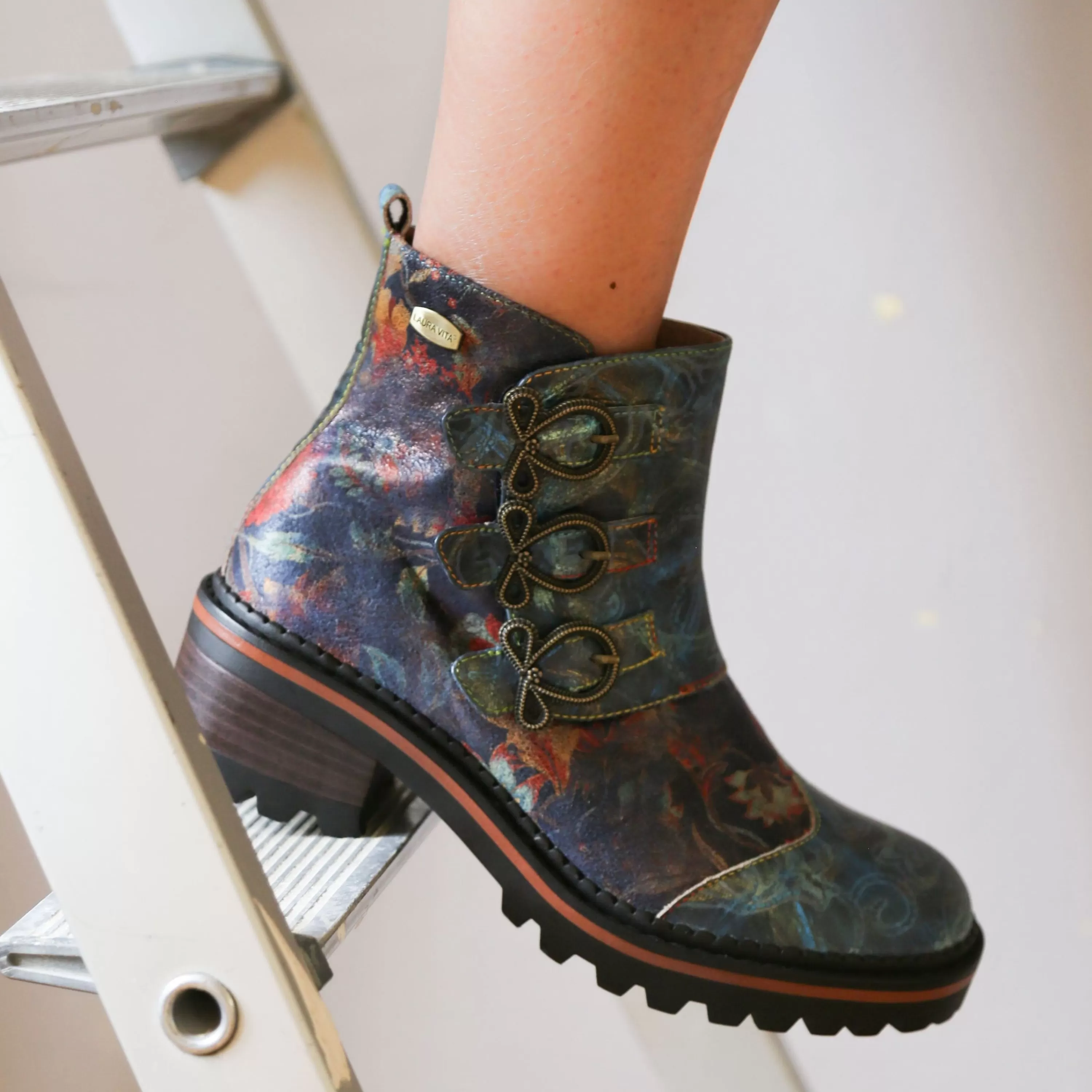 Clearance Laura Vita Bottines - KESSO 11